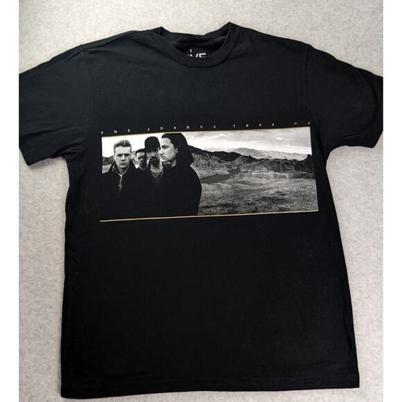 U2 The Joshua Tree Concert Tour 2017 SM T-Shirt Double Sided 100% African Cotton - Picture 1 of 9